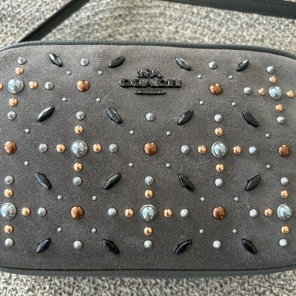 Coach - Picture 2 of 6